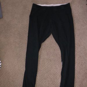 Black Nike leggings